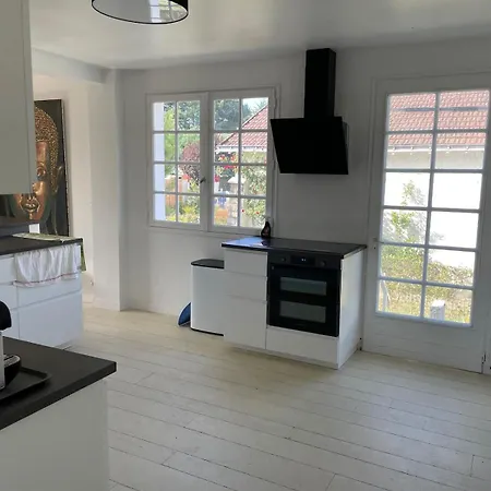 Maison 16 Couchages, 10 Min De La *