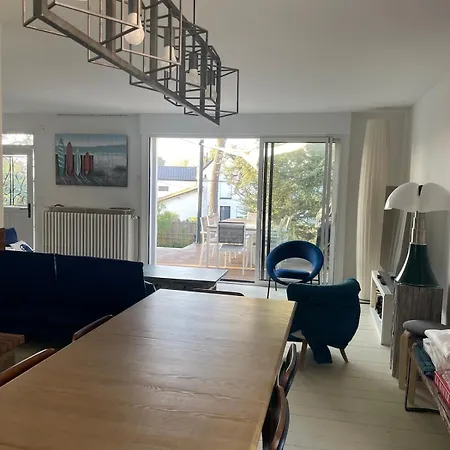 Maison 16 Couchages, 10 Min De La بيت للعطل *