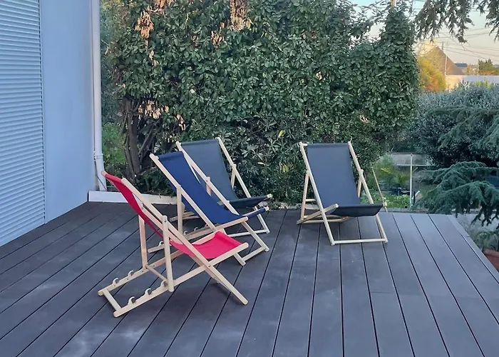 Holiday home Maison 16 Couchages, 10 Min De La